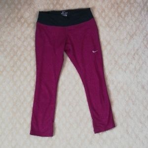 Nike workout capris